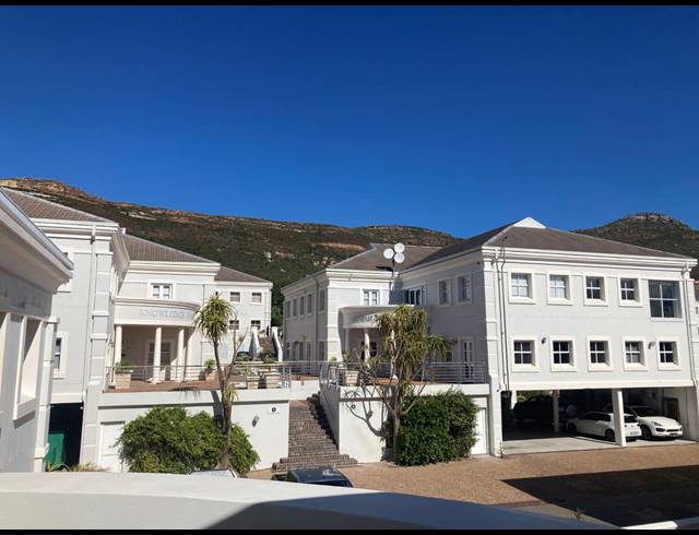 354M² OFFICE RENTED IN STEENBERG